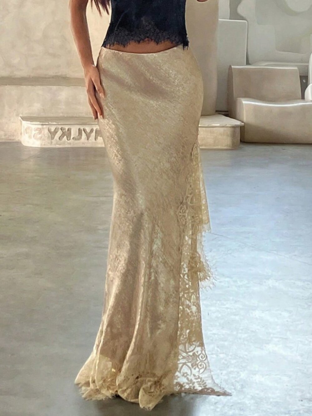 Gold Elegant Women's Contrast Lace Fishtail Hem Skirt - Picture 6 of 7